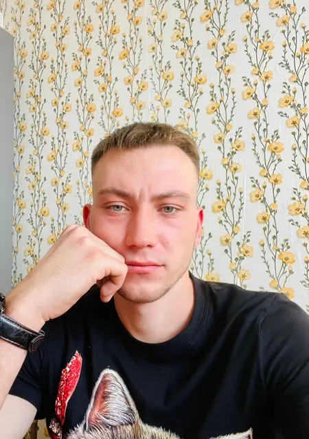 Я Виктор, 26, из Лесозаводска, ищу знакомства без обязательств