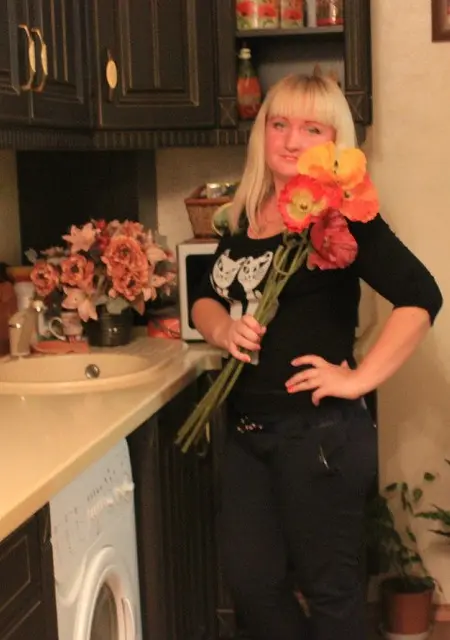 Алёна из Серпухова, мне 40, познакомлюсь на одну ночь