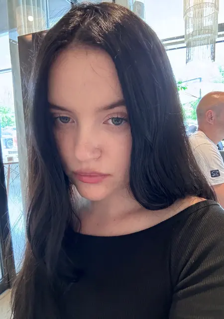 Ярослава из Чебаркуля, мне 19, познакомлюсь на одну ночь