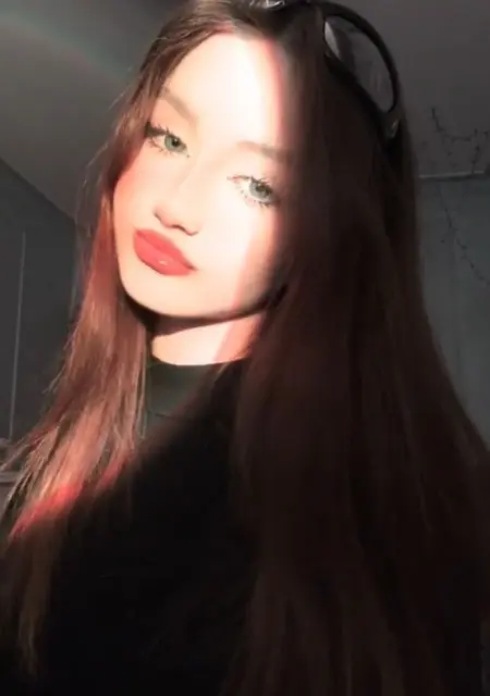 Алена из Барнаула, ищу на сайте общение