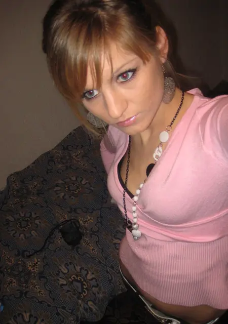 Анастасия из Высотинки, мне 22, познакомлюсь для общения