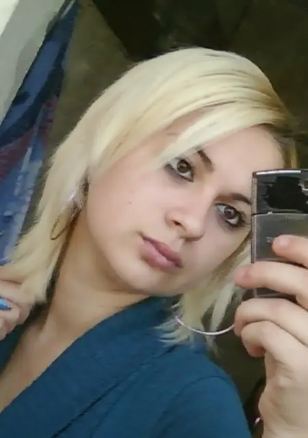 Стелла из Усть-Илимска, мне 20, познакомлюсь для общения