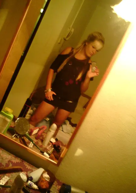 Вероника из Новой Ляли, ищу на сайте знакомства без обязательств