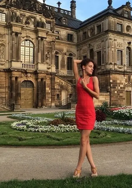 Вера из Стрежевого, ищу на сайте знакомства на одну ночь