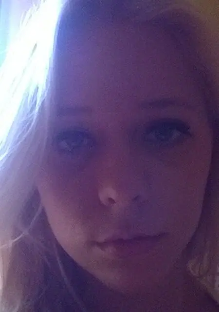 Қыздардағы сексуалды аяқтар