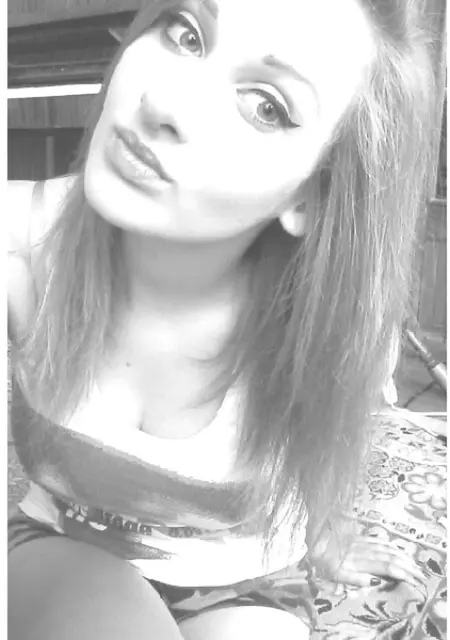 Я Стелла, 18, из Горняка, ищу знакомство для вирта