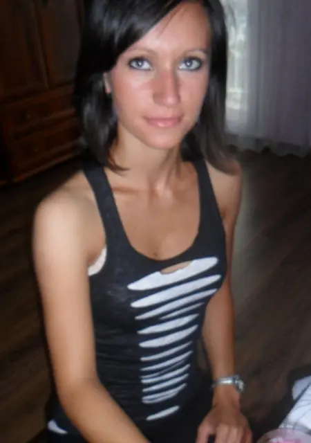 Марина из Староминской, ищу на сайте знакомства без обязательств