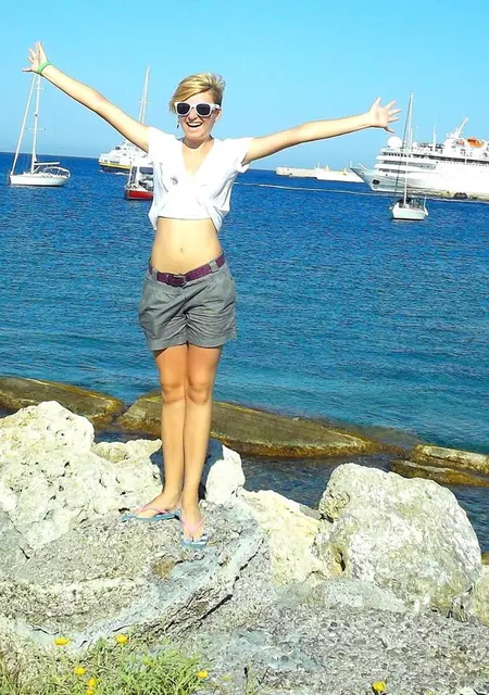 Ева из Коврова, мне 19, познакомлюсь на одну ночь