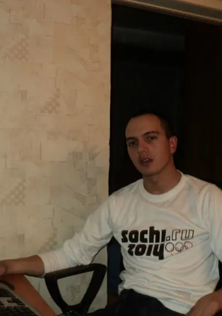 Eduard из Татарска, мне 34, познакомлюсь на одну ночь