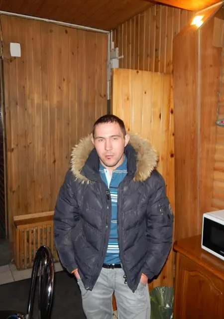 Я Алексей, 39, из Березовского, ищу знакомства на одну ночь