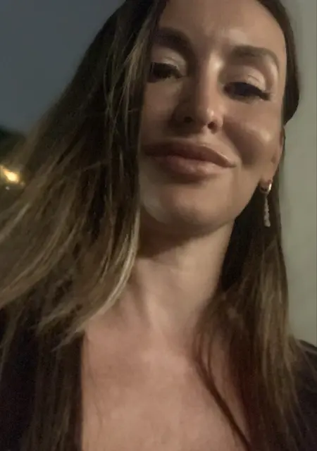 Александра из Хабаровска, мне 37, познакомлюсь без обязательств