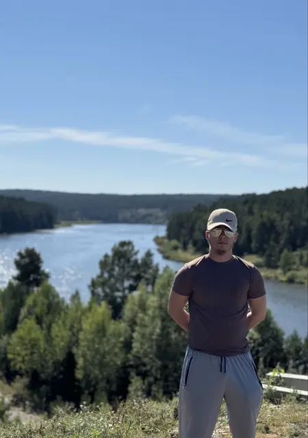 Данил из Когалыма, ищу на сайте постоянные отношения