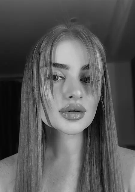 Лера из Новошахтинска, мне 25, познакомлюсь на одну ночь