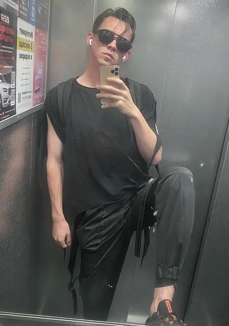 Я Андрей, 25, знакомлюсь без обязательств в Санкт-Петербурге