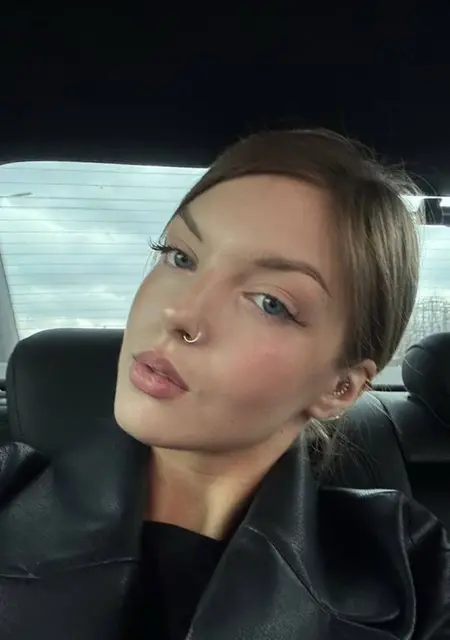 Я Ariana, 23, знакомлюсь для общения в Мирном