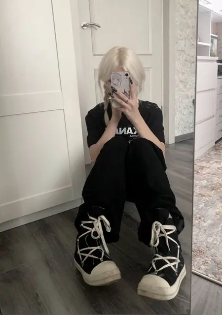 Я Кристина, 21, из Саратова, ищу знакомство для приятного времяпровождения