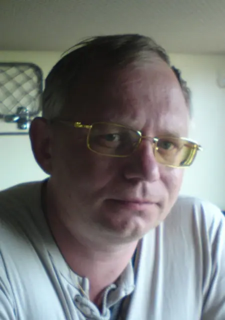 Михаил из Лесного Городка, мне 54, познакомлюсь для вирта