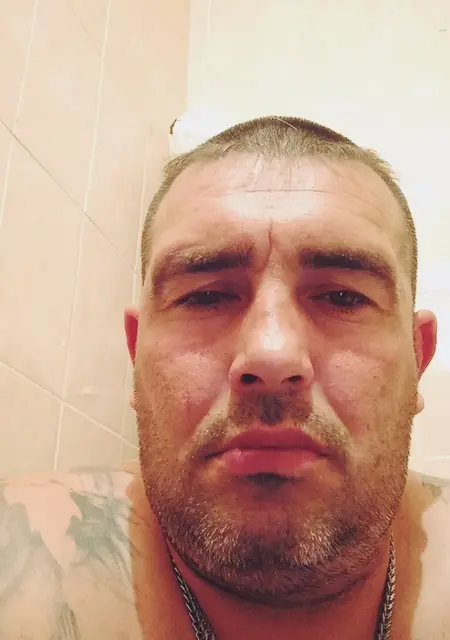 Я Макар, 39, знакомлюсь без обязательств в Томском