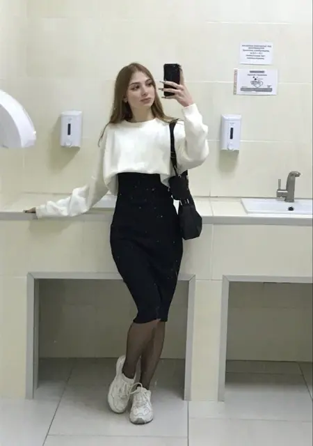 Я Настасья, 21, из Ногликов, ищу знакомства на одну ночь