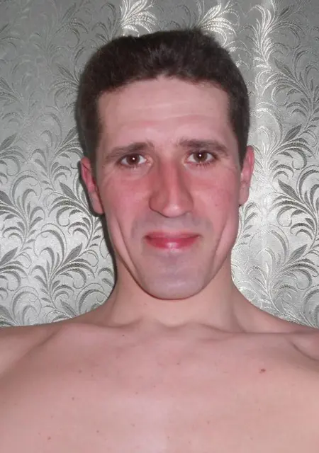 Я Максим, 41, знакомлюсь без обязательств в Зернограде