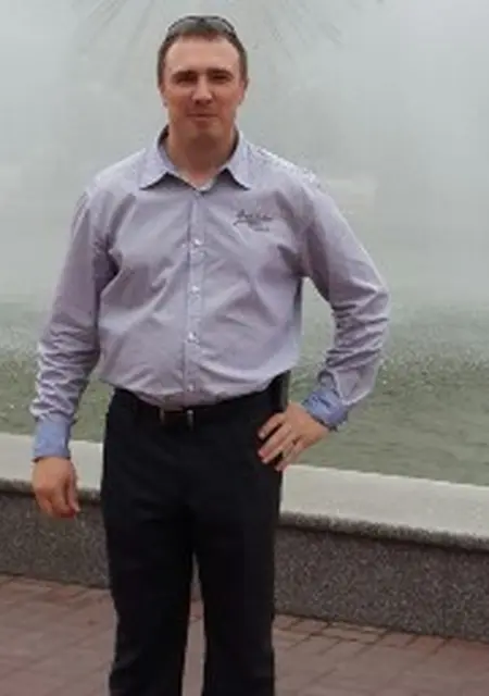 Борис из Обояни, мне 47, познакомлюсь на одну ночь