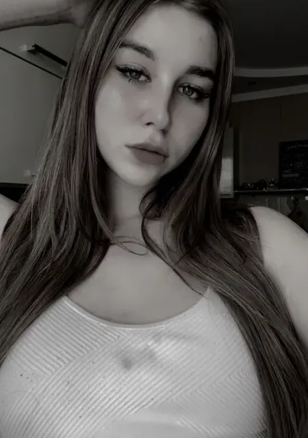 Я Krystalbaby, 19, из Пензы, ищу знакомство для приятного времяпровождения