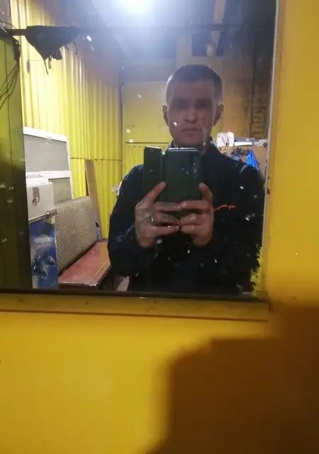 Я Александр, 36, знакомлюсь без обязательств в Новоалтайске