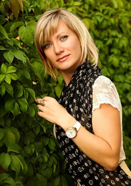 Елена из Нового Уренгоя, мне 49, познакомлюсь для постоянных отношений