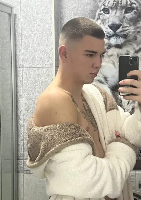 Витя из Минусинска, мне 22, познакомлюсь на одну ночь