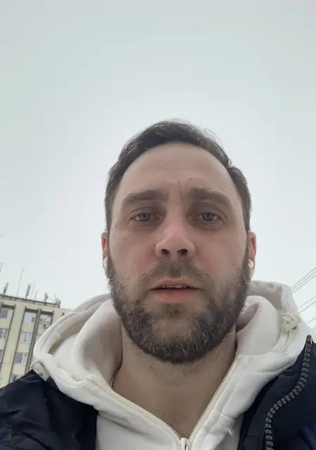 Никита из Саратова, ищу на сайте знакомства на одну ночь