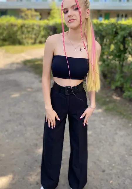 Вика из Тулы, мне 20, познакомлюсь для общения