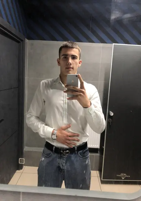 Руслан из Волгограда, мне 23, познакомлюсь без обязательств