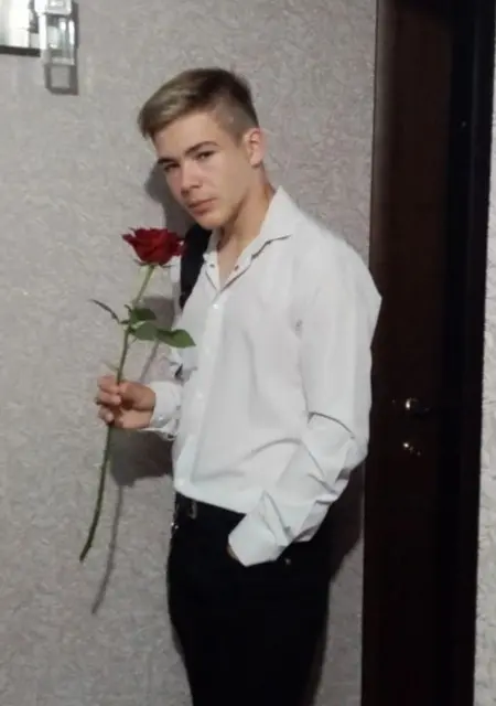 Дмитрий из Пскова, ищу на сайте знакомства на одну ночь