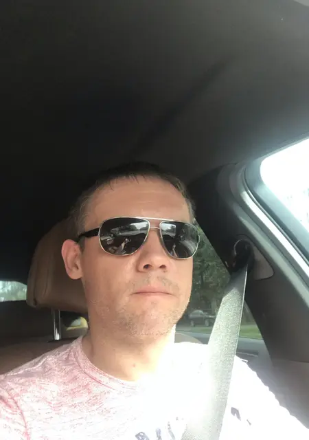 Виталик из Дербента, мне 41, познакомлюсь на одну ночь