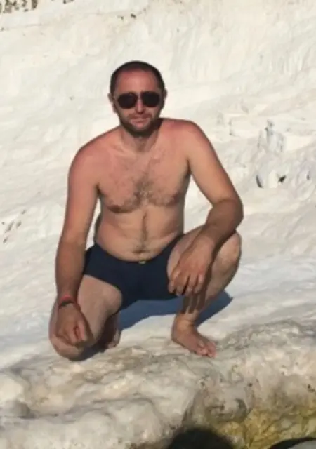 Я Роман, 25, из Котласа, ищу знакомства на одну ночь