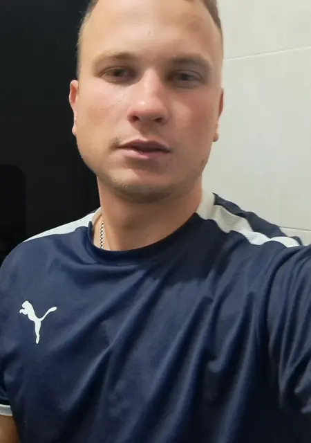 Я Пётр Сергеевич, 26, знакомлюсь для приятного времяпровождения в Ленинске-Кузнецком