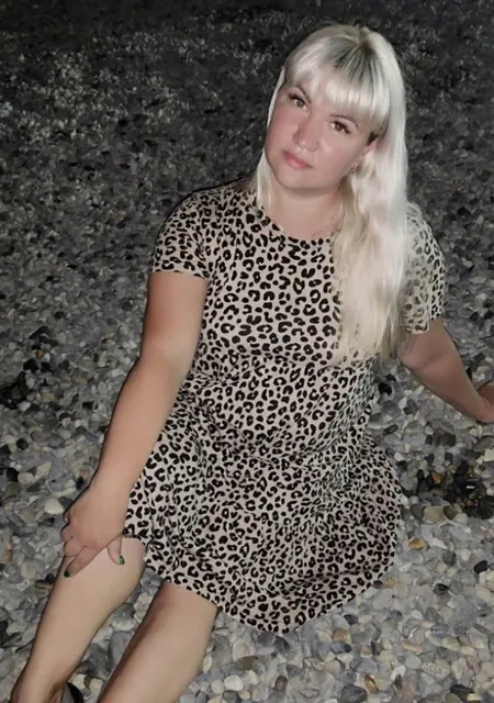 Я Анна, 24, знакомлюсь для открытые отношения в Воткинске