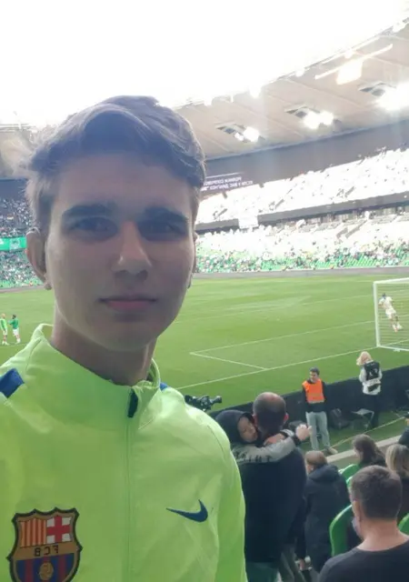 Я Павел, 22, из Каневской, ищу знакомства без обязательств