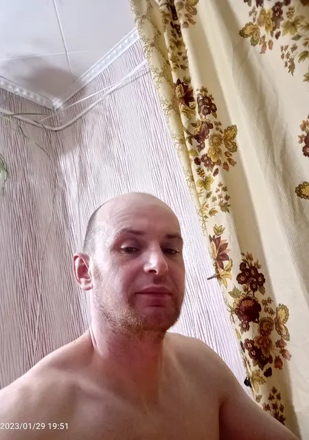 Саша из Вельска, ищу на сайте общение