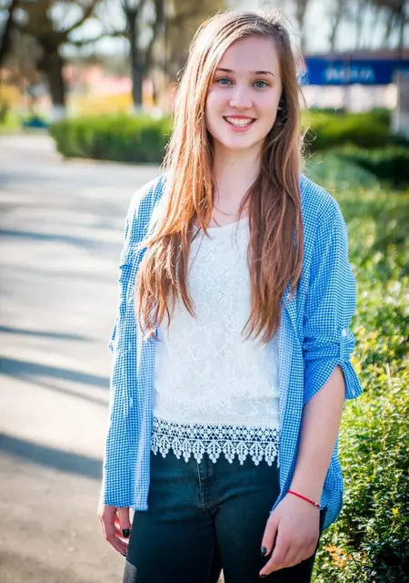 Ксения из Абакана, ищу на сайте знакомства на одну ночь