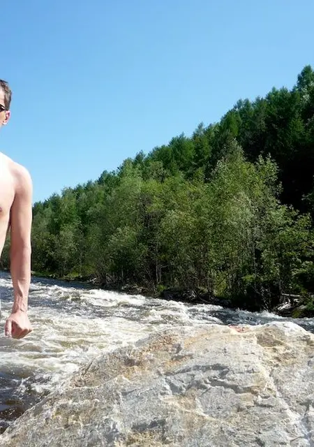 Иван из Ивдели, ищу на сайте знакомства на одну ночь