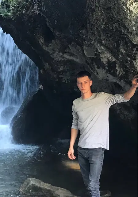 Александр из Северодвинска, мне 27, познакомлюсь на одну ночь